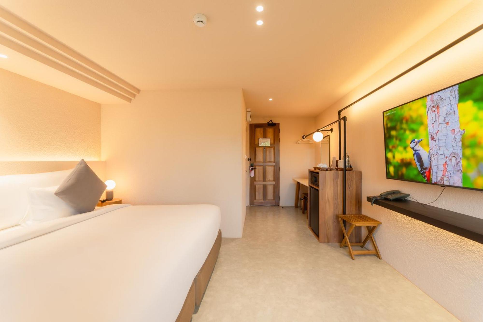 Mai Hotel Чиангмай Екстериор снимка