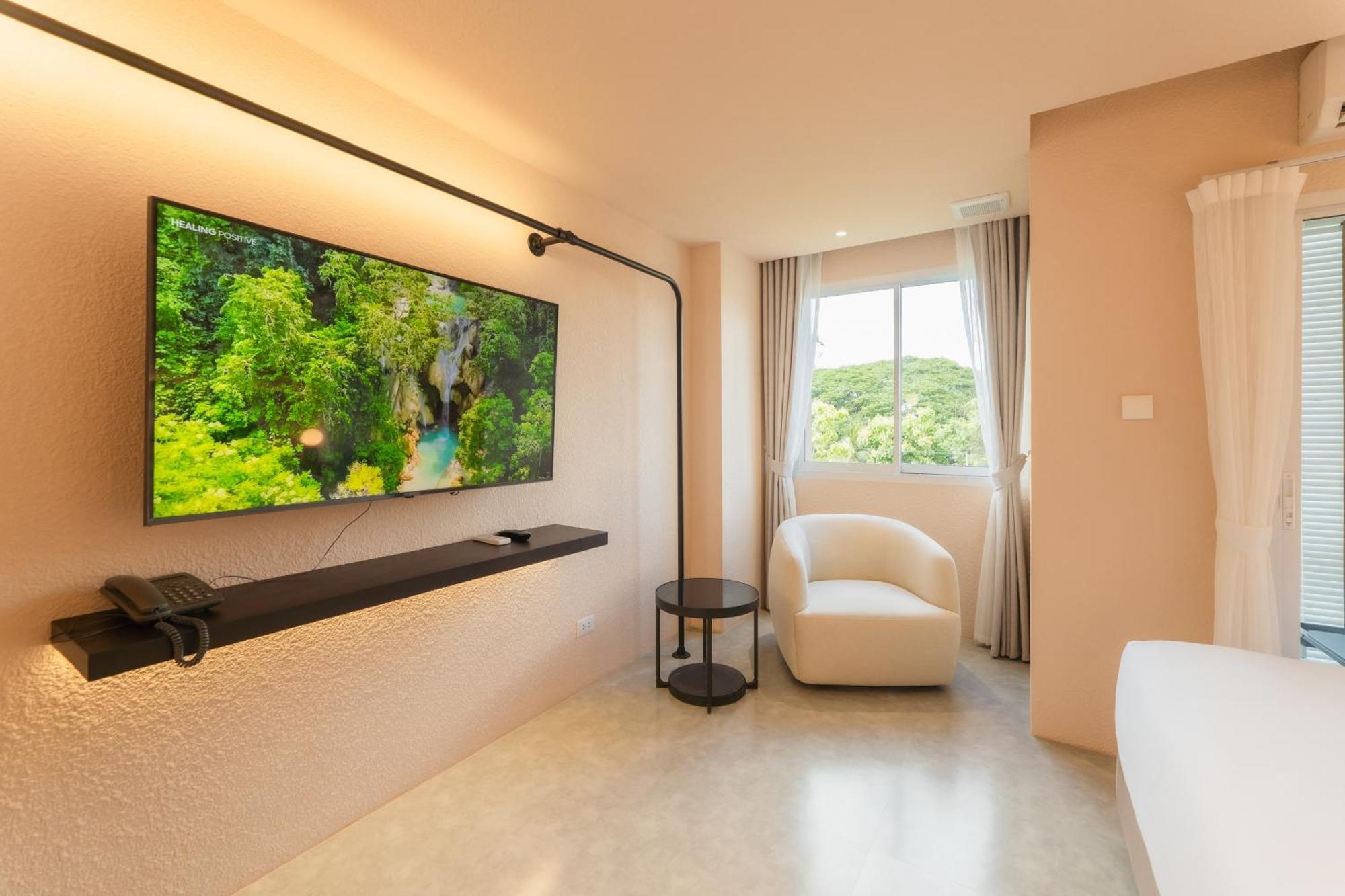 Mai Hotel Чиангмай Екстериор снимка
