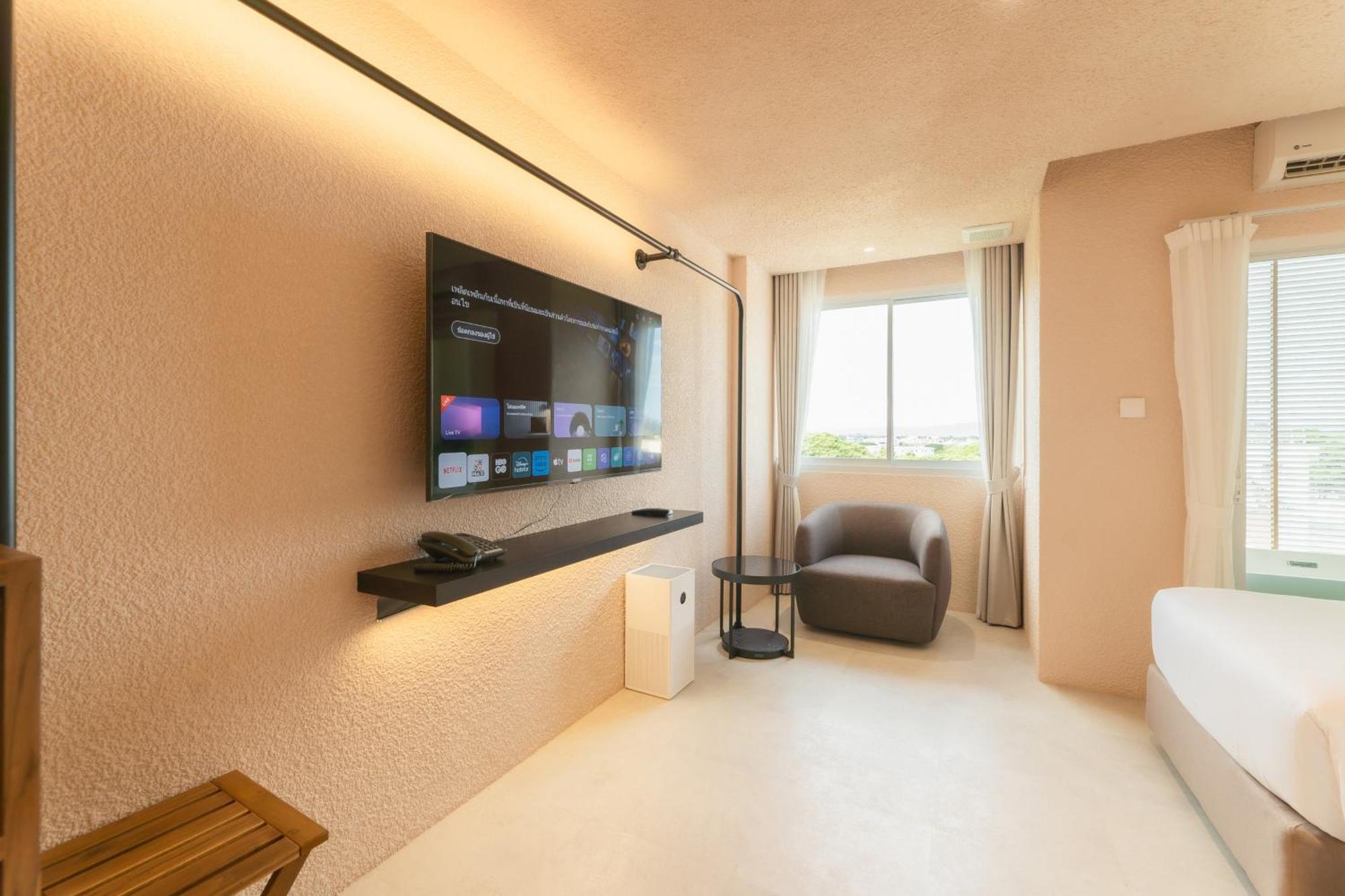 Mai Hotel Чиангмай Екстериор снимка