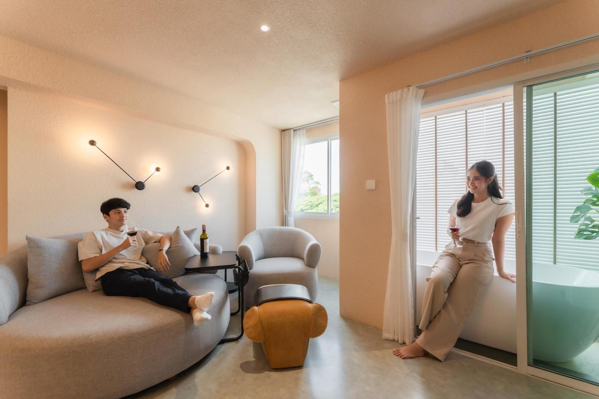 Mai Hotel Чиангмай Екстериор снимка